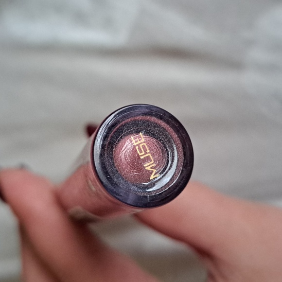 Ultra Creme Liquid Lipstick in shade: Muse - Picture 2 of 6